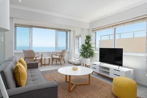 Unclassified image, 5 of 31, button - Dolphin Bay II (Cape Town)