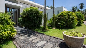 Unclassified image, 4 of 28, button - Samui Villa Koru (Koh Samui)