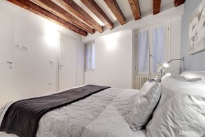 Room - Fenice Maison (Venice)
