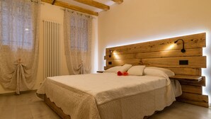 Ảnh chưa phân loại, 3 trong số 32 ảnh, nút