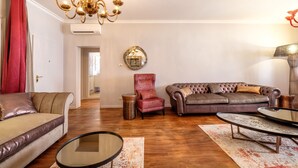 Ảnh chưa phân loại, 5 trong số 35 ảnh, nút
