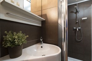 Bathroom - San Giacomo Apartment (Venice)
