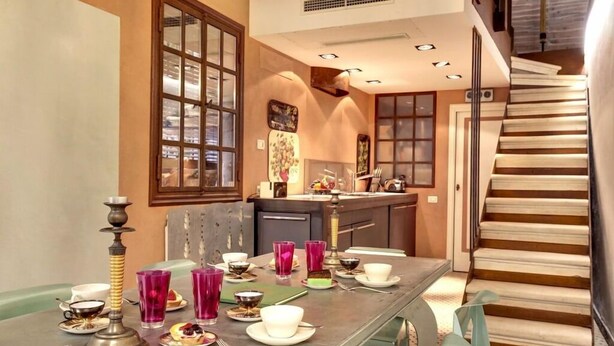 Ảnh chưa phân loại, 1 trong số 23 ảnh, nút