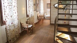 Ảnh chưa phân loại, 5 trong số 23 ảnh, nút