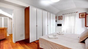 Ảnh chưa phân loại, 5 trong số 21 ảnh, nút