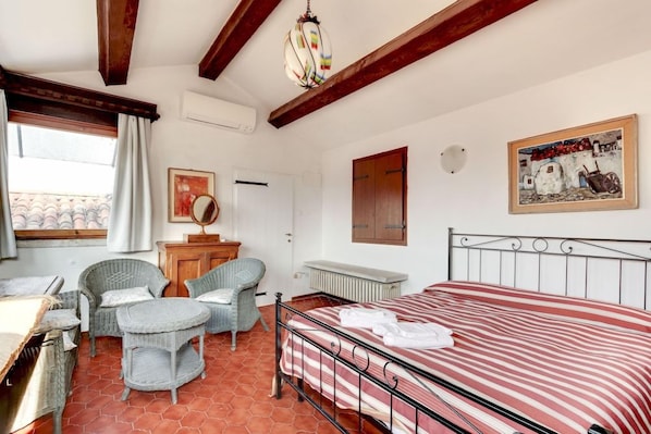 Unclassified image, 1 of 30, button - Canale - Wr Apartments (Venice)