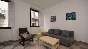 Living area - Guelfa (Florence)