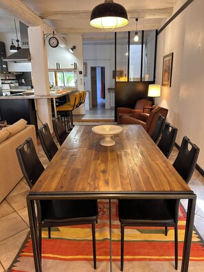 Unclassified image, 3 of 37, button - Vrbo Property (Vergèze)