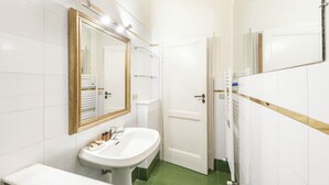 Bathroom - The Painter's House In Santa Croce (Florence)
