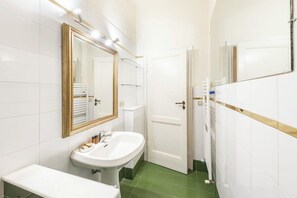 Bathroom - The Painter's House In Santa Croce (Florence)
