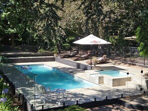Pool - Breathtaking house in Crafers West - sleeps 10 (Crafers West)