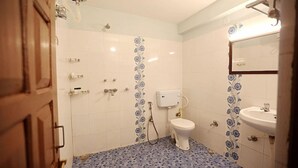 Bathroom - The Chirping Orchard (Dhari)