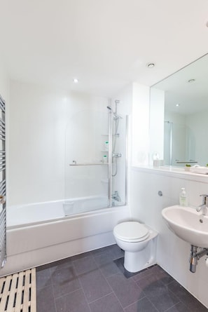 Unclassified image, 2 of 20, button - Stylish Penthouse Suite (Edinburgh)