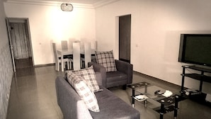 Unclassified image, 3 of 6, button - Residence M&N Bounoumin (Abidjan)