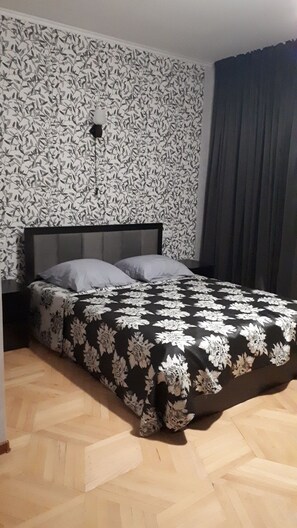 Room - Gnt + (Tbilisi)