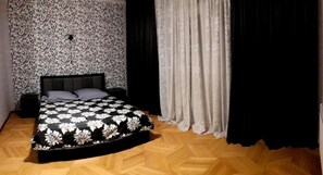 Room - Gnt + (Tbilisi)