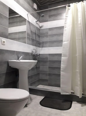 Bathroom - Gnt + (Tbilisi)