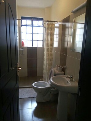 Bathroom - Lighthomez Westlands Pride (Nairobi)