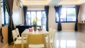 Dining - Ban Sasithorn Huahin (Hua Hin)