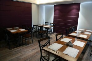 Dining - Mahaveer B&B (Shimla)