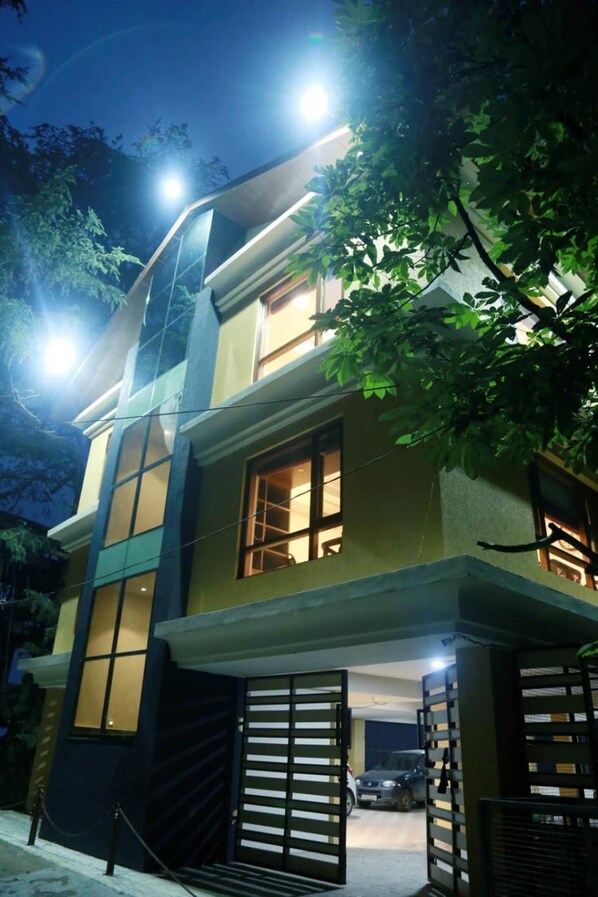 Exterior - Mahaveer B&B (Shimla)