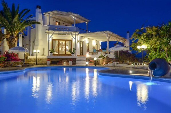 Pool - Villa Pari Manda (Naxos)