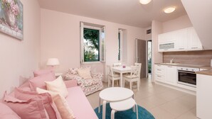 Unclassified image, 5 of 35, button - Vila Ora (Split)