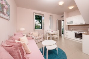Unclassified image, 5 of 35, button - Vila Ora (Split)