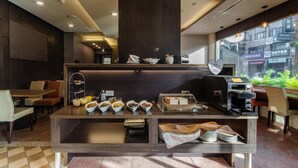 Ảnh chưa phân loại, 4 trong số 52 ảnh, nút