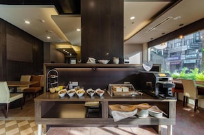 Dining - Hola Motel (Taichung)