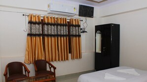 Room - Yatrik Inn (Lucknow)