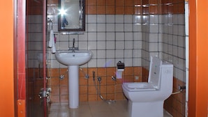 Bathroom - Yatrik Inn (Lucknow)