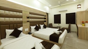 Room - Alka Hotel (Ahmedabad)
