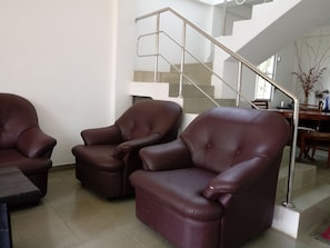 Interior - Mount Crest Cottage (Nuwara Eliya)