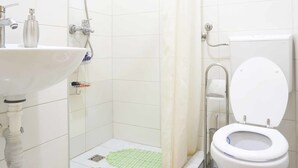 Bathroom - Hostel Pigeon Square (Sarajevo)