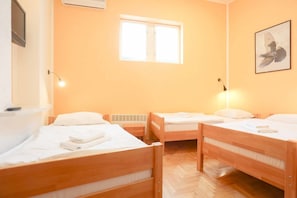 Unclassified image, 5 of 34, button - Hostel Pigeon Square (Sarajevo)