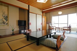 Dining - Seaside Hotel Geibouso (Shima)