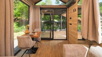 Chalet | Dining