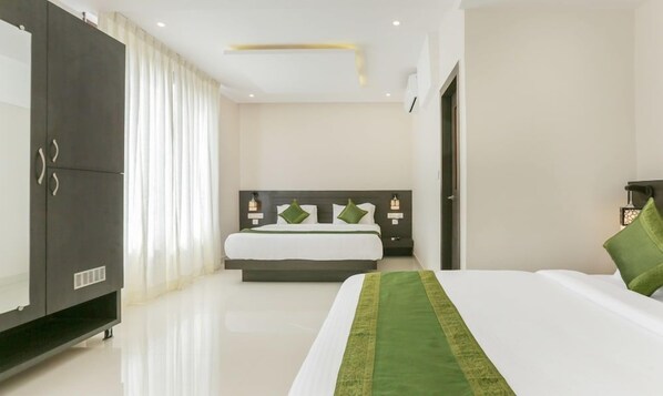 Room - Treebo Sunrise (Chikkamagaluru)