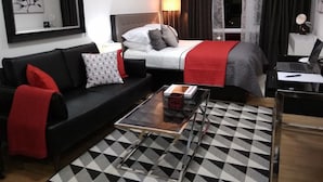 Room - Studio Unit at Abreeza Place (Davao)