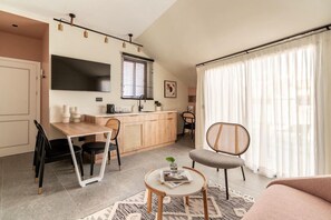 Living area - Korazin Hotel by Jonathan Hotel Chain (Jerusalem)
