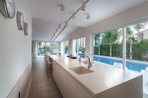 Unclassified image, 3 of 30, button - Magical Villa in Herzliya (Herzliya)