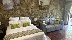 Room - Bubezi Guesthouse (Mbombela)