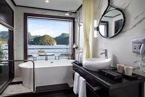 Bathroom - Peony Cruises (Hai Phong)