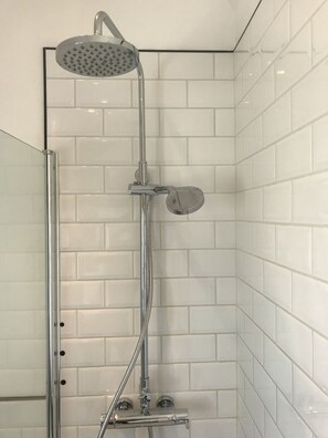 Bathroom - Colton Haggs Farm Bed and Breakfast (York)