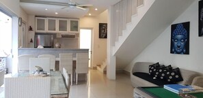 Living area - Villa Fei (Jimbaran)
