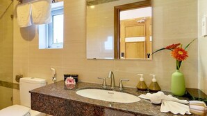 Bathroom - La Maison De Hang (Da Nang Municipality)