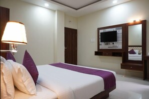 Room - Treebo Hotel Pemaling (Guwahati)