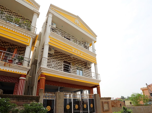 Ảnh chưa phân loại, 1 trong số 22 ảnh, nút