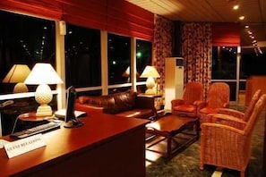Unclassified image, 5 of 35, button - Nike Lake Resort (Enugu)